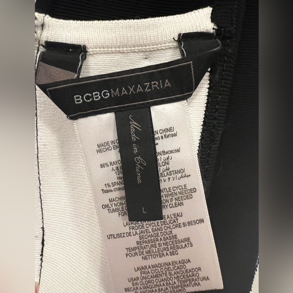 🌻BCBGMaxAzria Dress - Picture 10 of 12